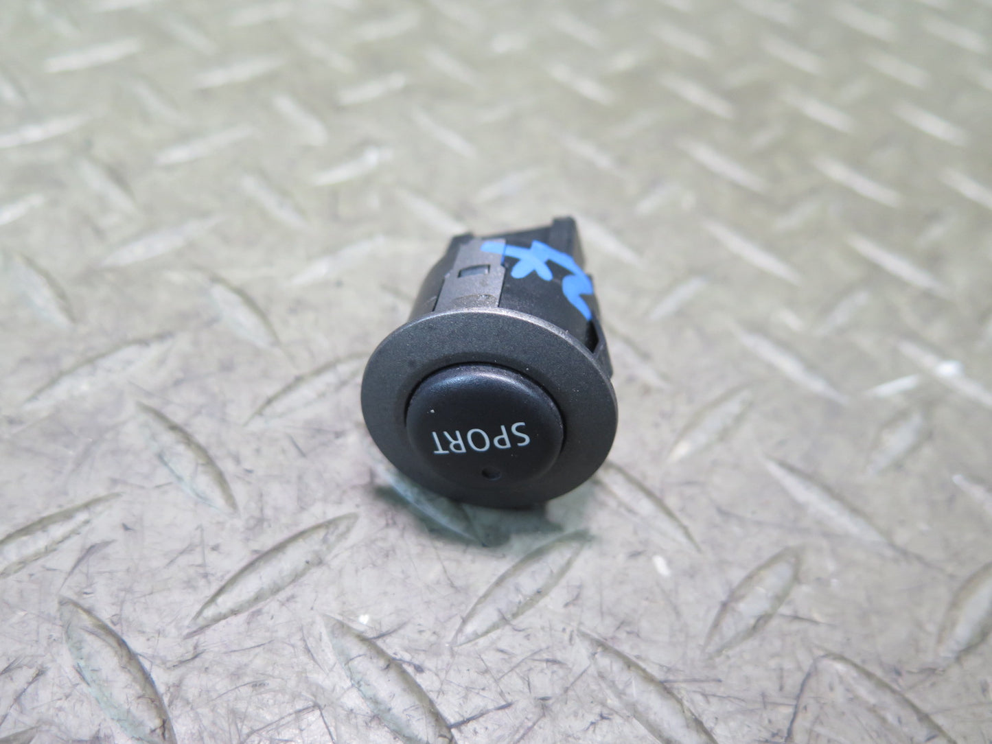 03-04 BMW E86 E85 Z4 Sport Switch Button 6915010 OEM