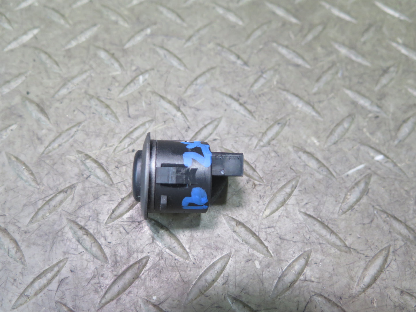03-04 BMW E86 E85 Z4 Sport Switch Button 6915010 OEM