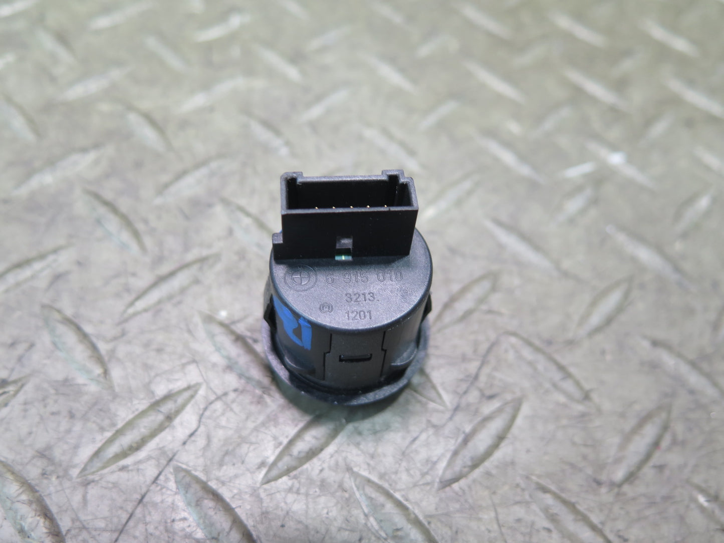 03-04 BMW E86 E85 Z4 Sport Switch Button 6915010 OEM