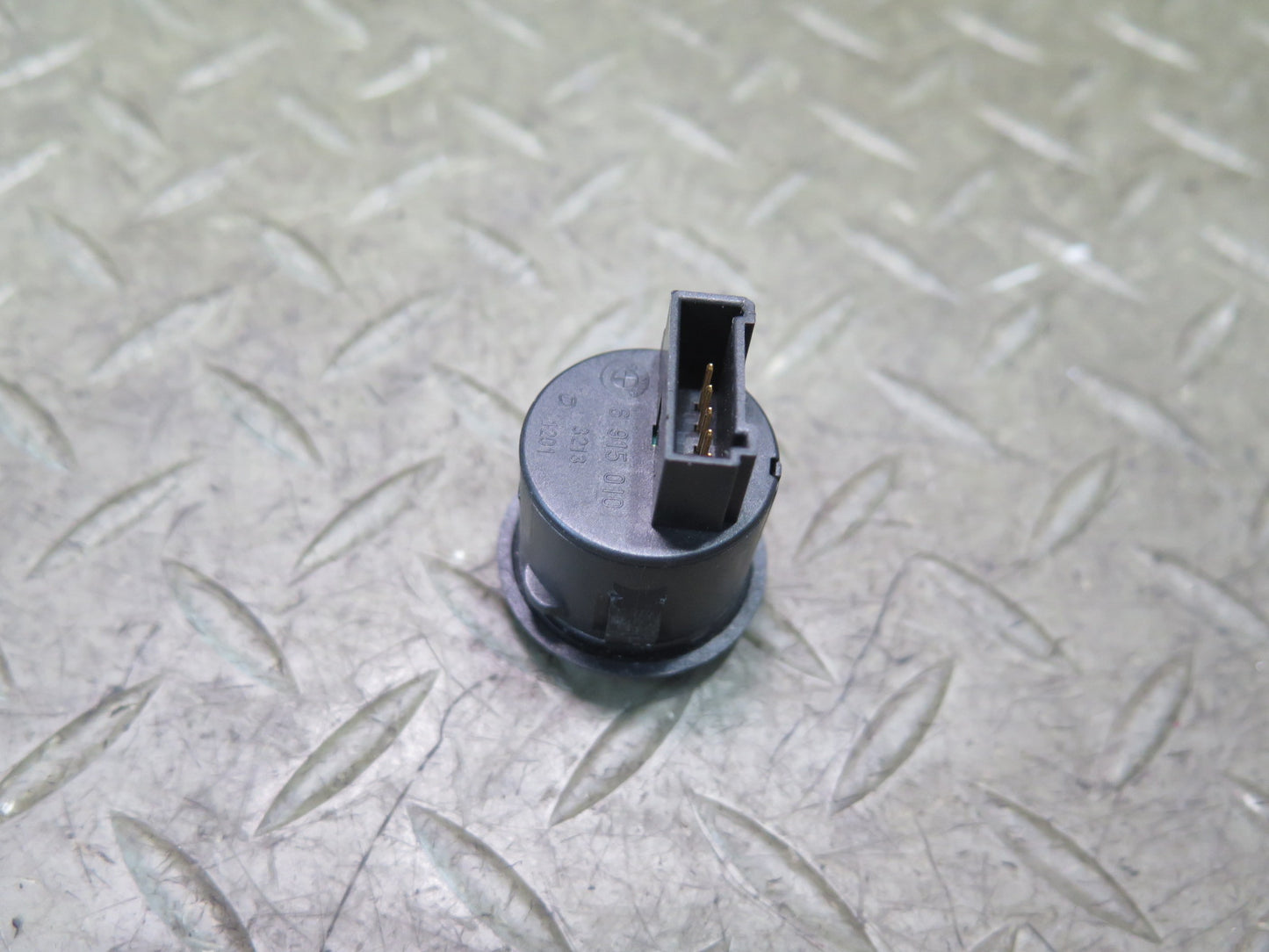03-04 BMW E86 E85 Z4 Sport Switch Button 6915010 OEM