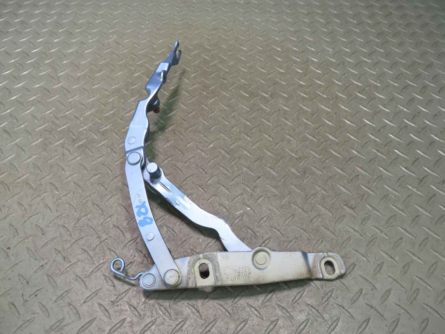 03-08 BMW E85 Z4 Set of 2 Rear Left & Right Trunk Hinge Maldives Blue OEM