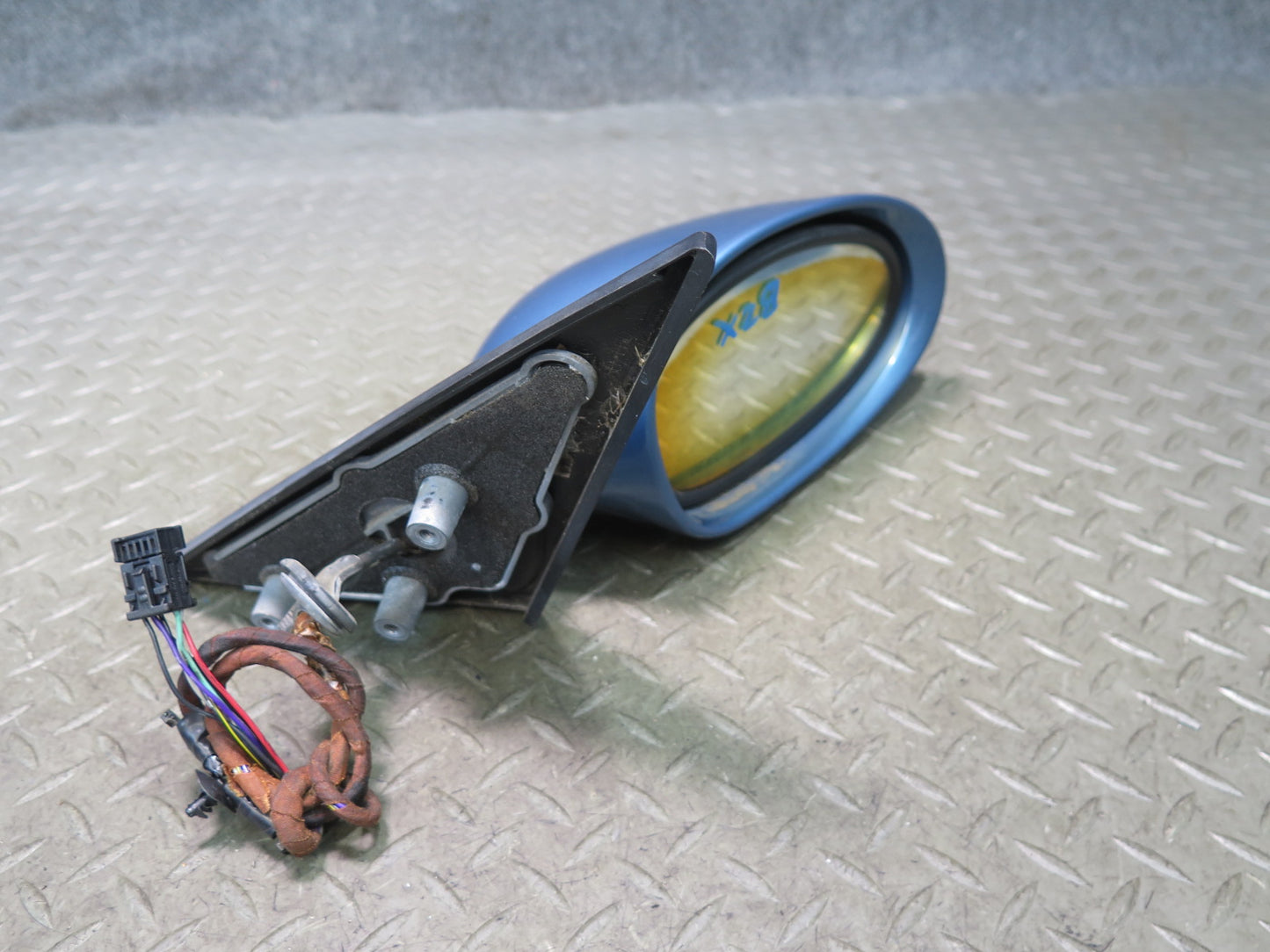 03-08 BMW E85 Z4 Right Door Exterior Auto Dimm Side View Mirror Discoloration