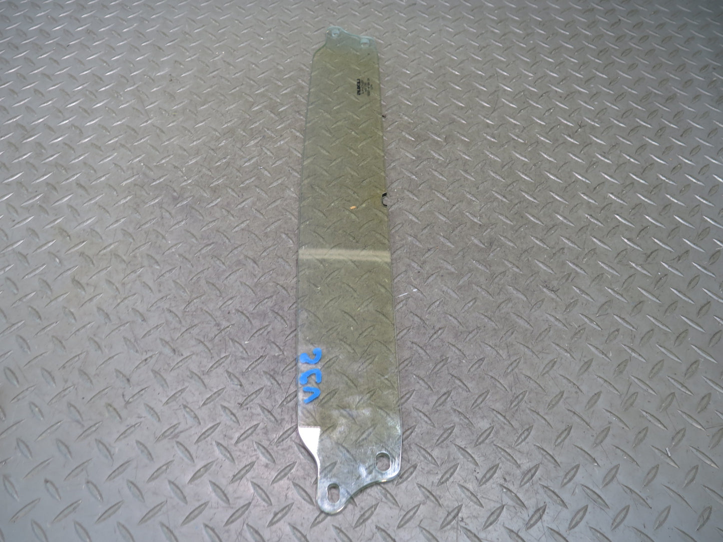 02-10 Lexus UZZ40L SC430 Interior Rear Wind Deflector OEM