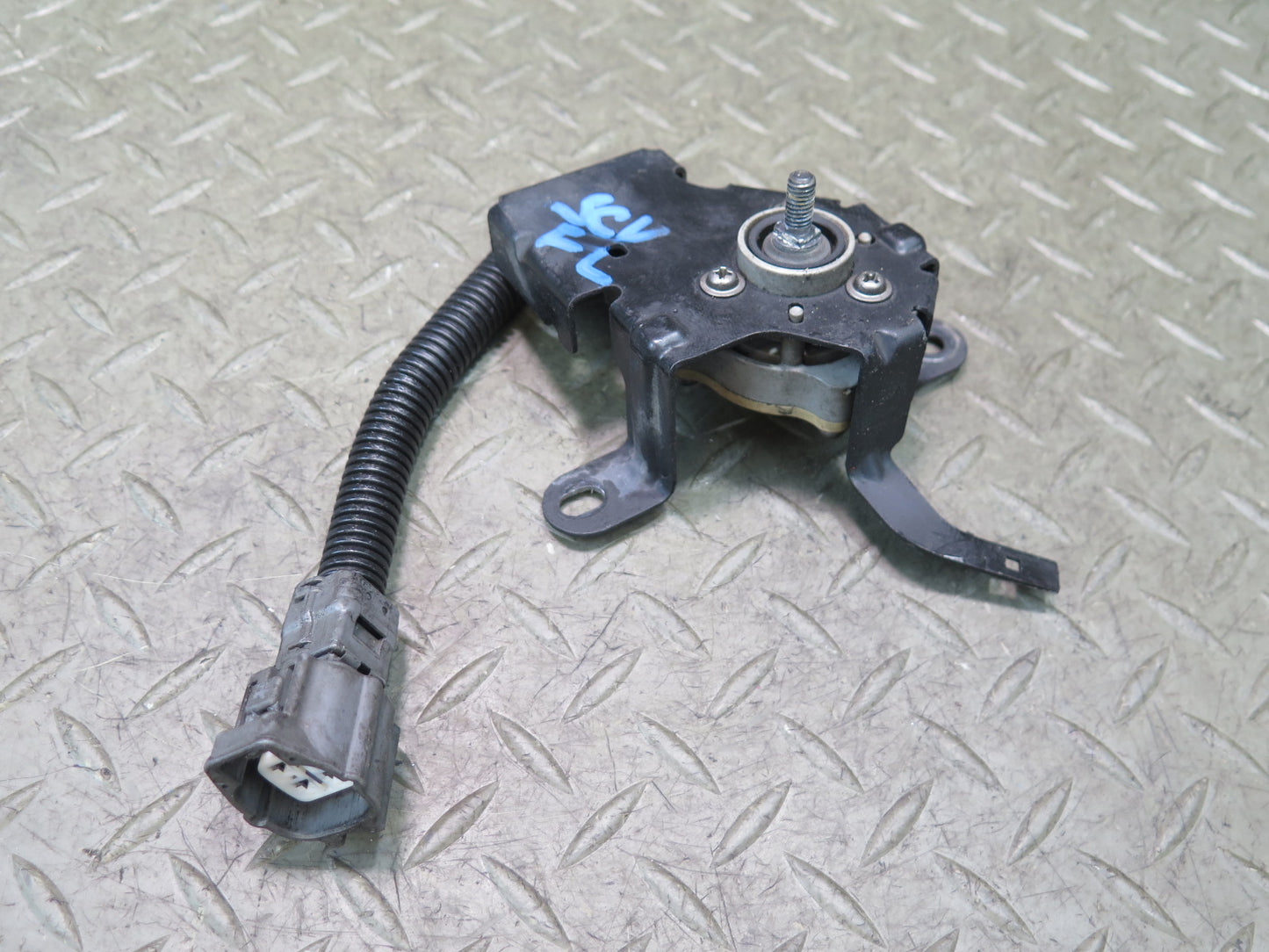 02-10 Lexus SC430 UZZ40L Front Left Suspension Headlight Height Level Sensor OEM