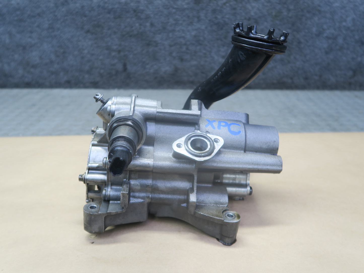 2008-2010 Porsche Cayenne 957 Turbo Engine Motor Oil Pump 94810701351