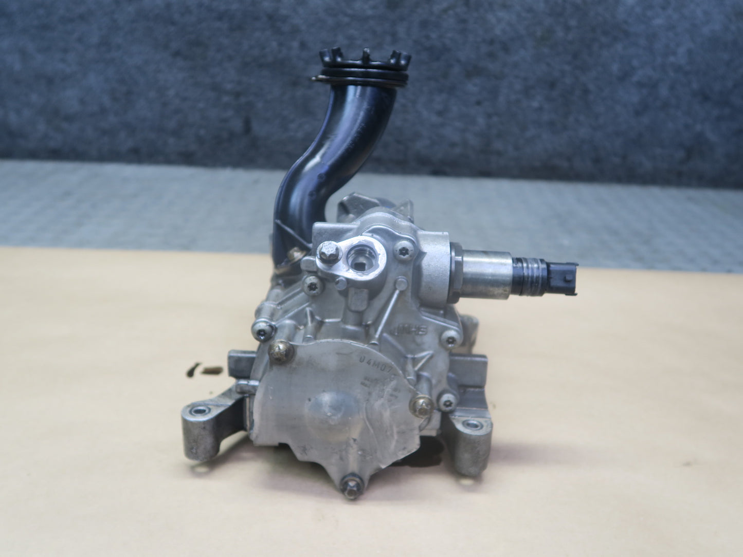 2008-2010 Porsche Cayenne 957 Turbo Engine Motor Oil Pump 94810701351