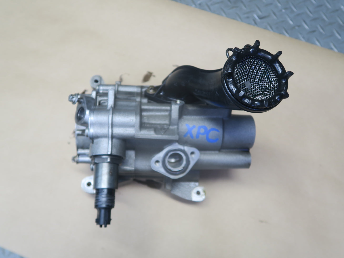 2008-2010 Porsche Cayenne 957 Turbo Engine Motor Oil Pump 94810701351