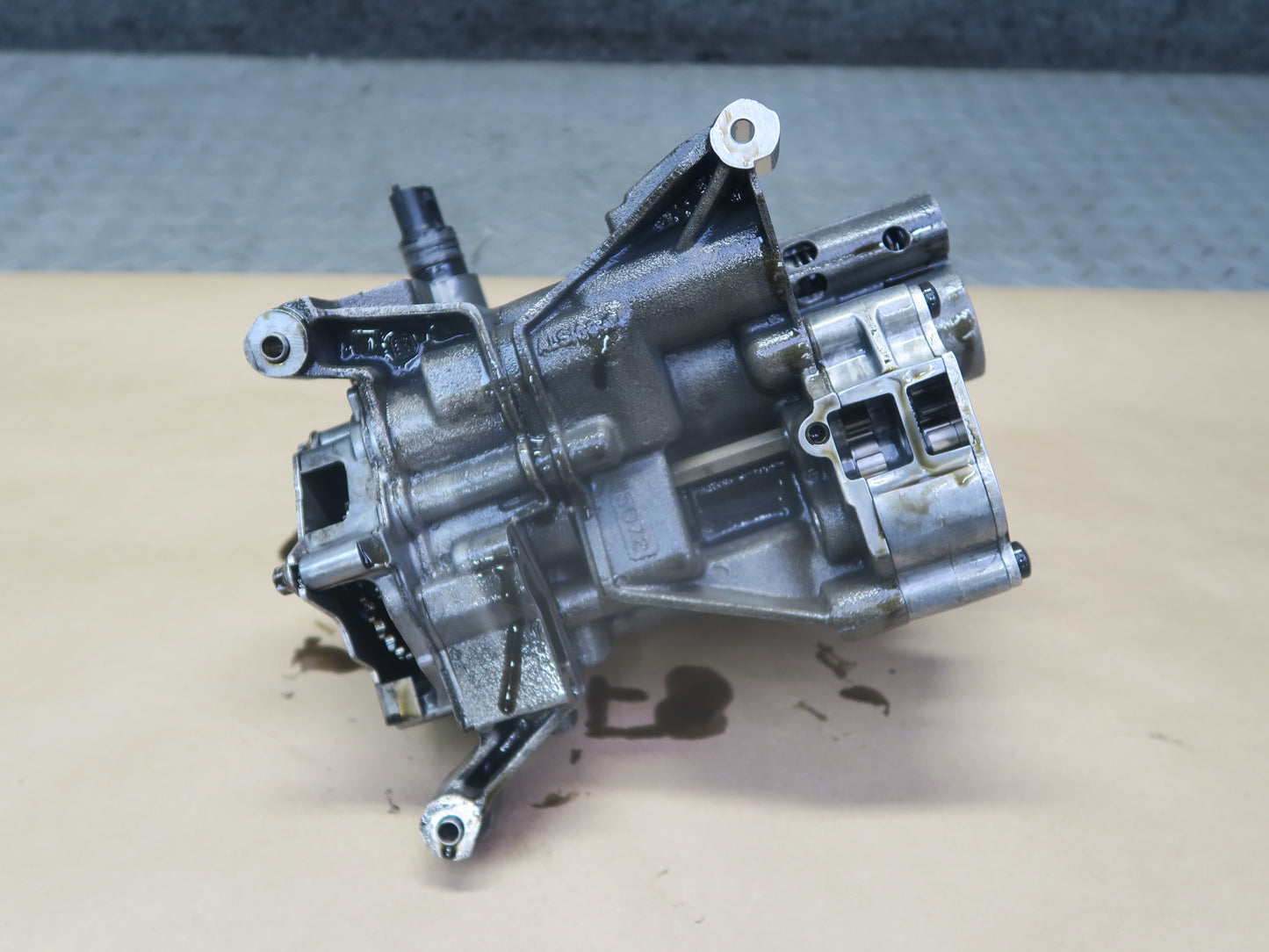 2008-2010 Porsche Cayenne 957 Turbo Engine Motor Oil Pump 94810701351