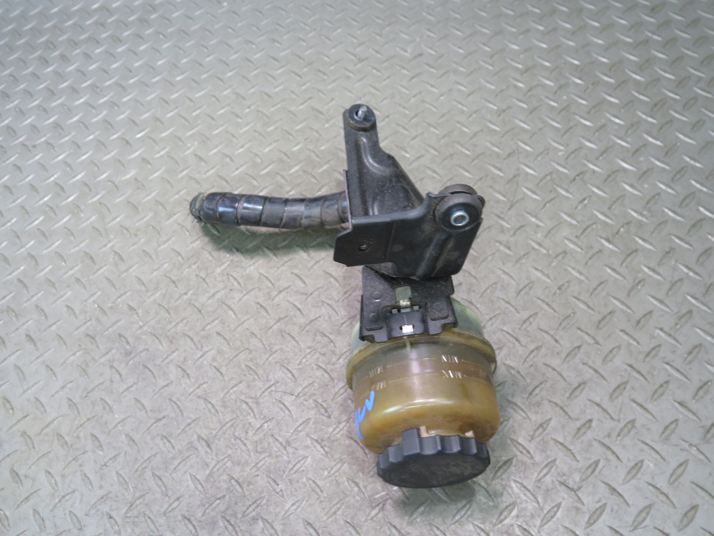 02-10 Lexus UZZ40L SC430 Power Steering Fluid Reservoir Tank OEM