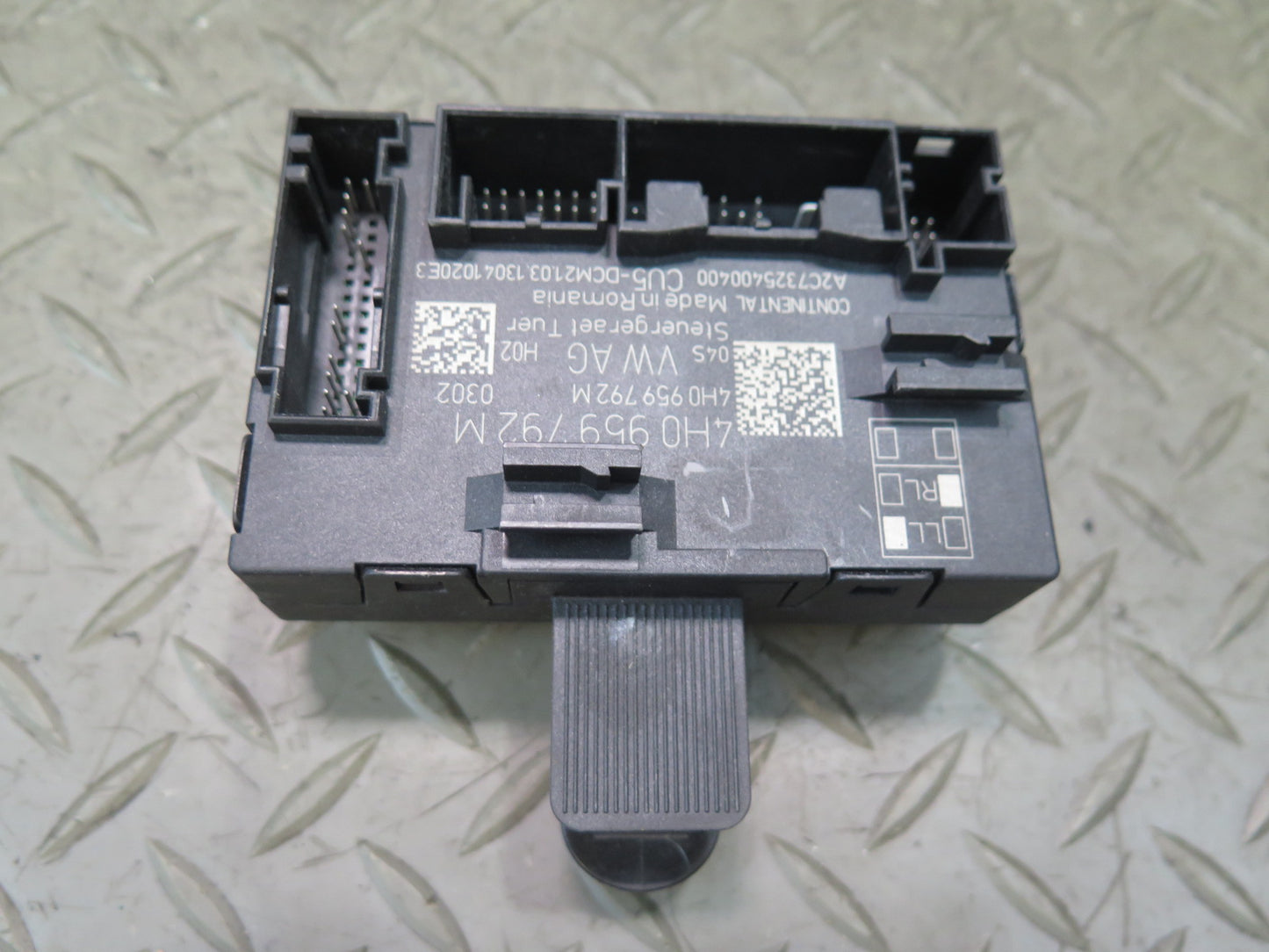 2011-2018 Porsche Cayenne 958 Front Right Door Control Module 4H0959792M