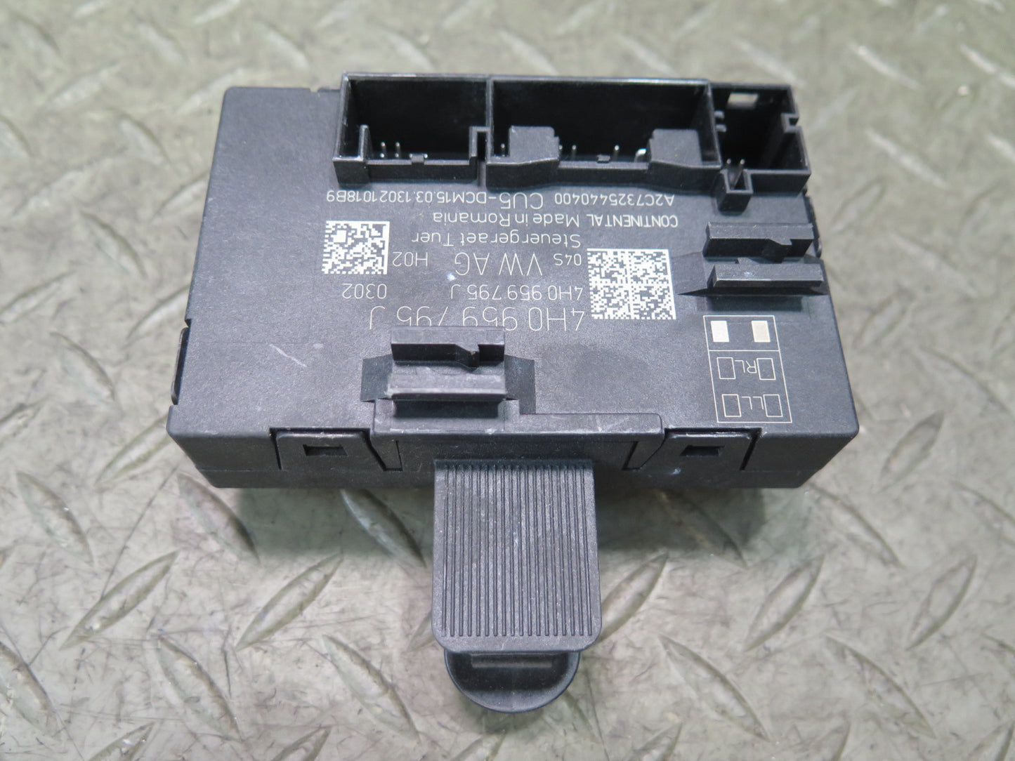 2011-2018 Porsche Cayenne 958 Rear Left or Right Door Control Module 4H0959795J