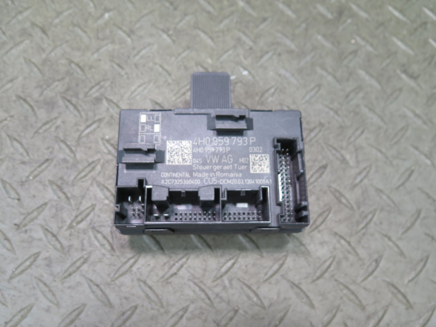 2011-2018 Porsche Cayenne 958 Front Left Door Control Module 4H0959793P