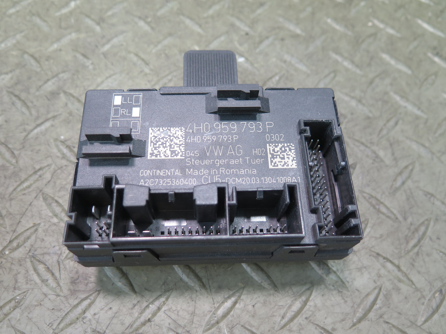 2011-2018 Porsche Cayenne 958 Front Left Door Control Module 4H0959793P