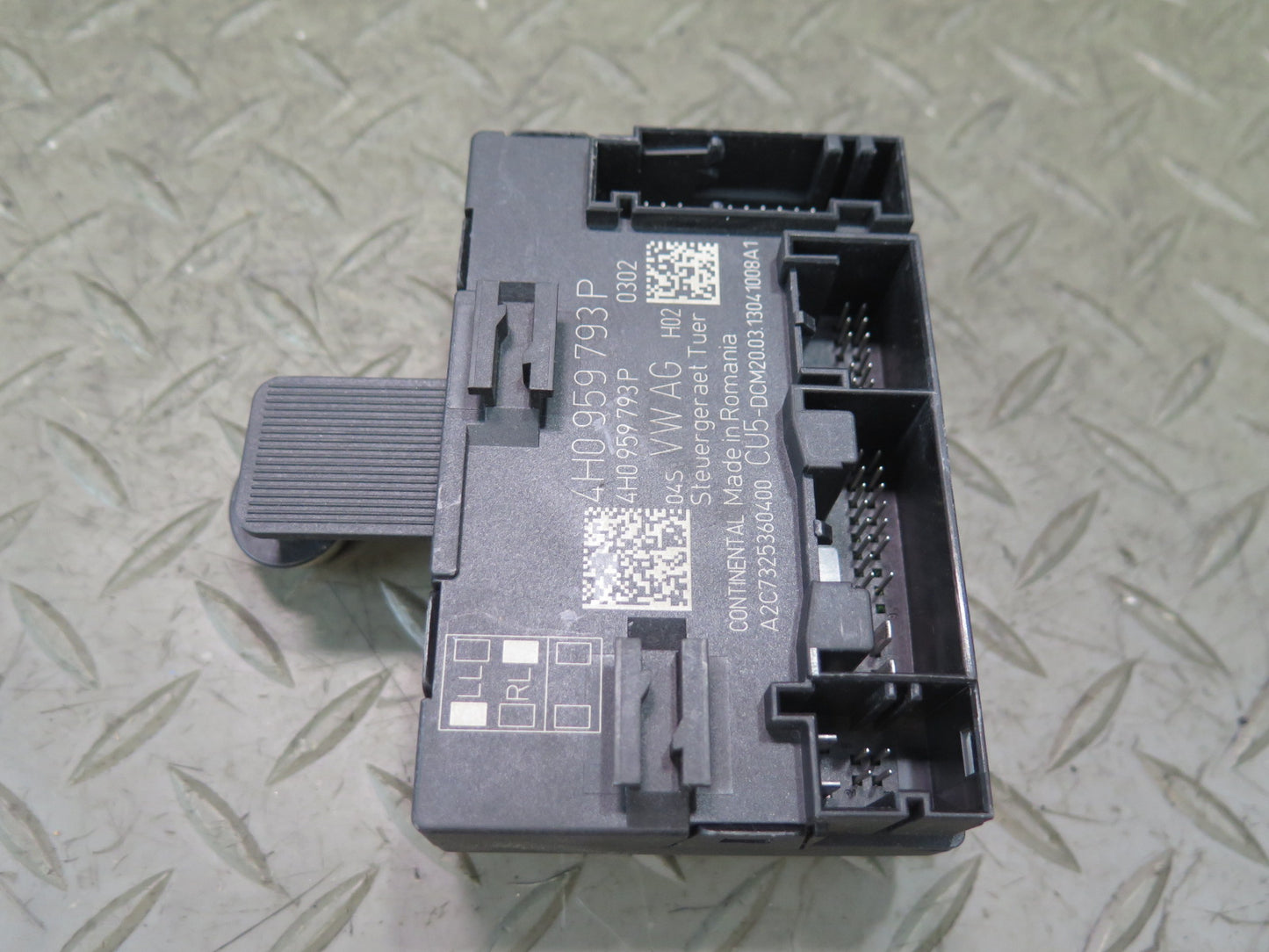 2011-2018 Porsche Cayenne 958 Front Left Door Control Module 4H0959793P