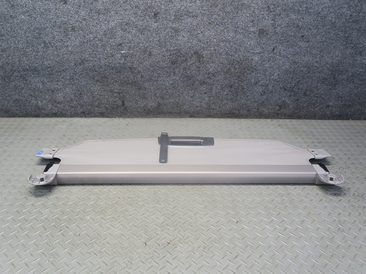 02-10 Lexus SC430 Rear Trunk Tonneau Cargo Luggage Roll UP Curtain Cover OEM