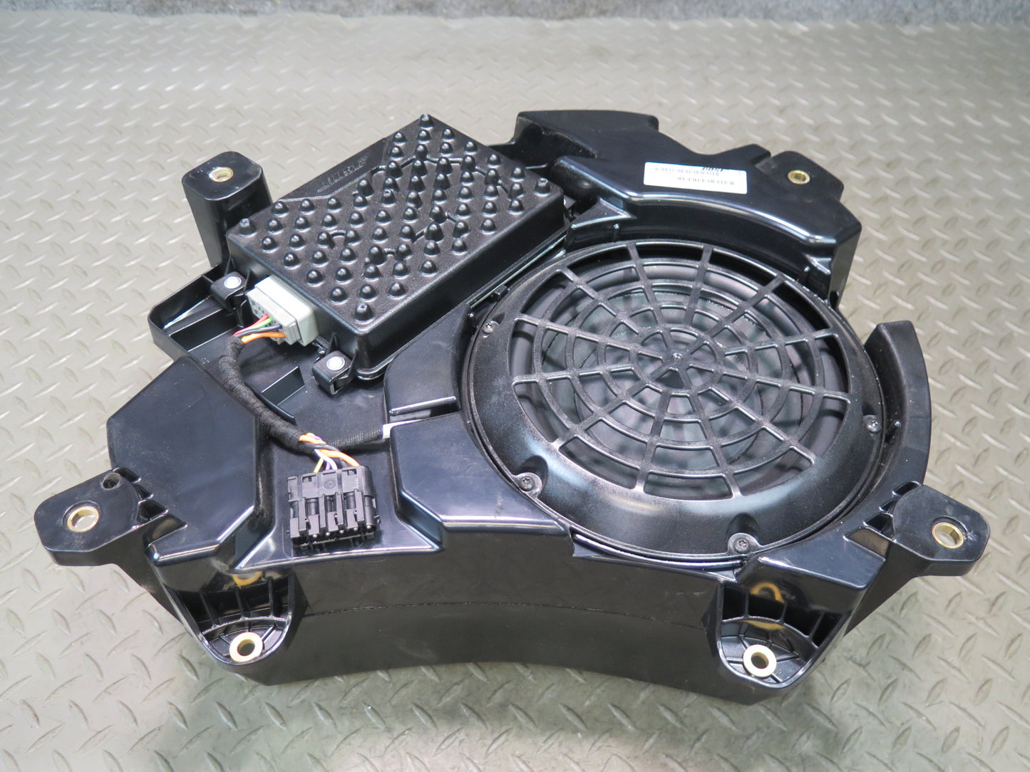 2011-2018 Porsche Cayenne 958 Rear Bose Subwoofer w Amplifier 7P5035481D