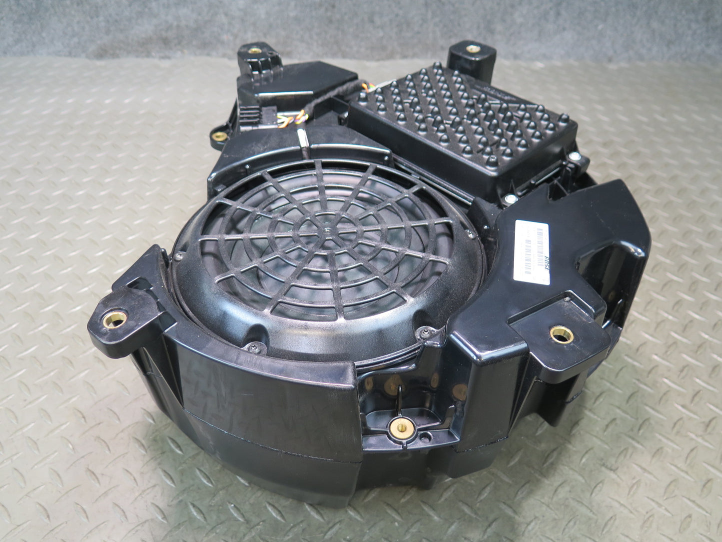 2011-2018 Porsche Cayenne 958 Rear Bose Subwoofer w Amplifier 7P5035481D