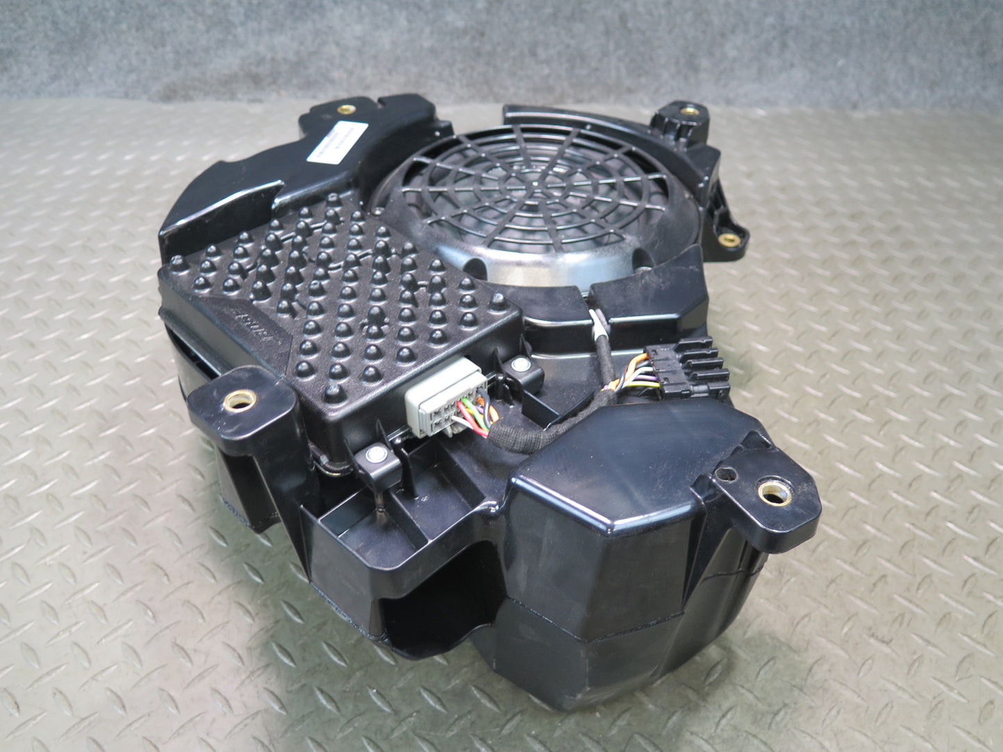 2011-2018 Porsche Cayenne 958 Rear Bose Subwoofer w Amplifier 7P5035481D