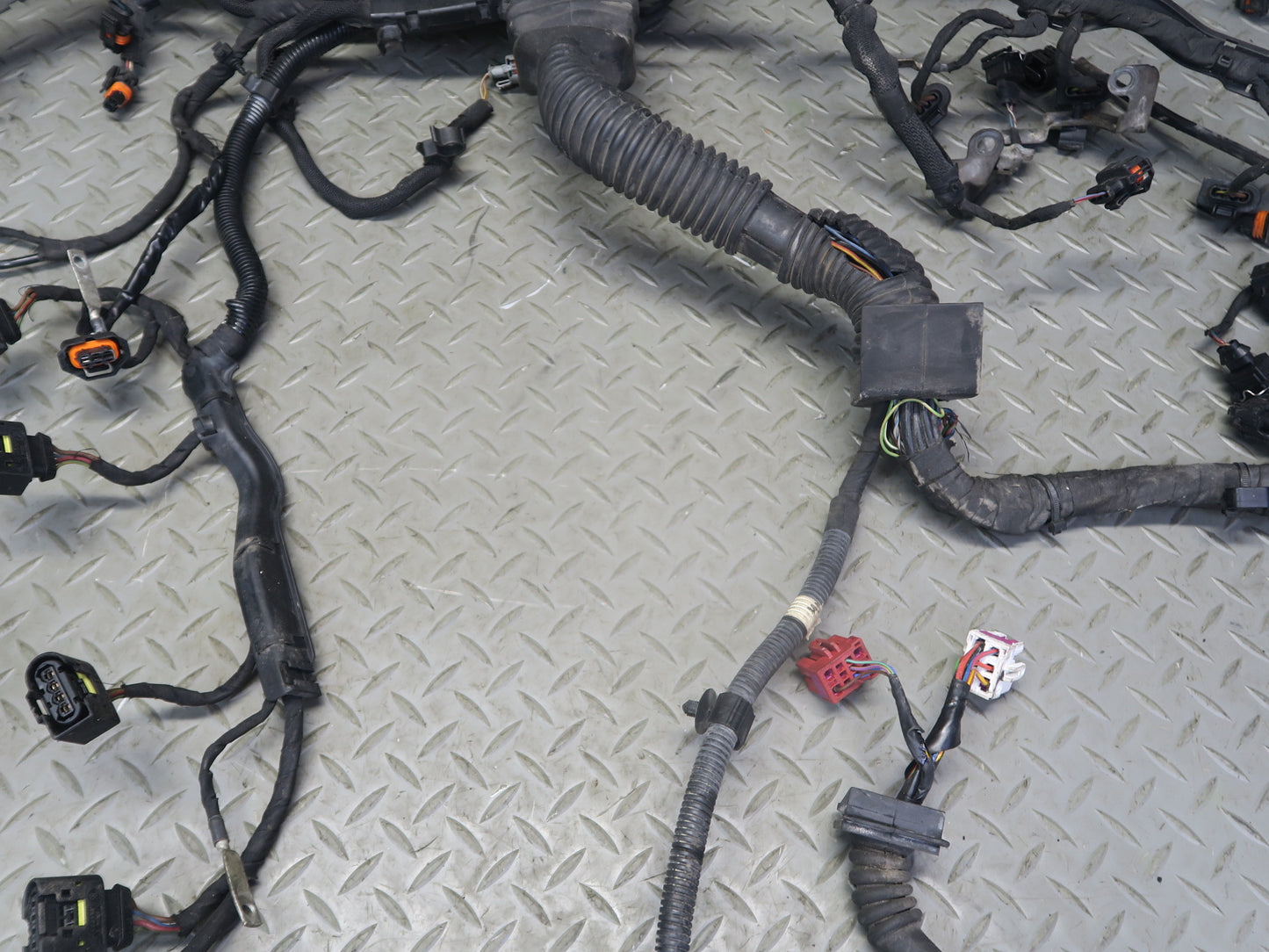 2008-2010 Porsche Cayenne 957 Turbo 4.8L M48.51 Engine Wire Wiring Hanress