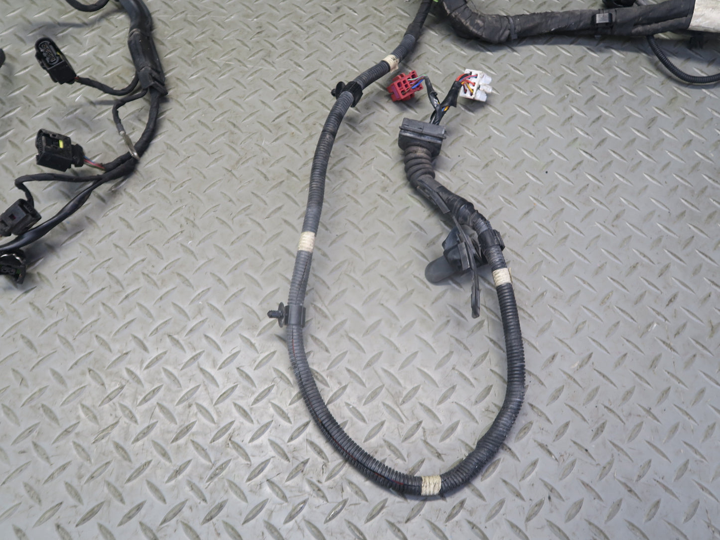 2008-2010 Porsche Cayenne 957 Turbo 4.8L M48.51 Engine Wire Wiring Hanress