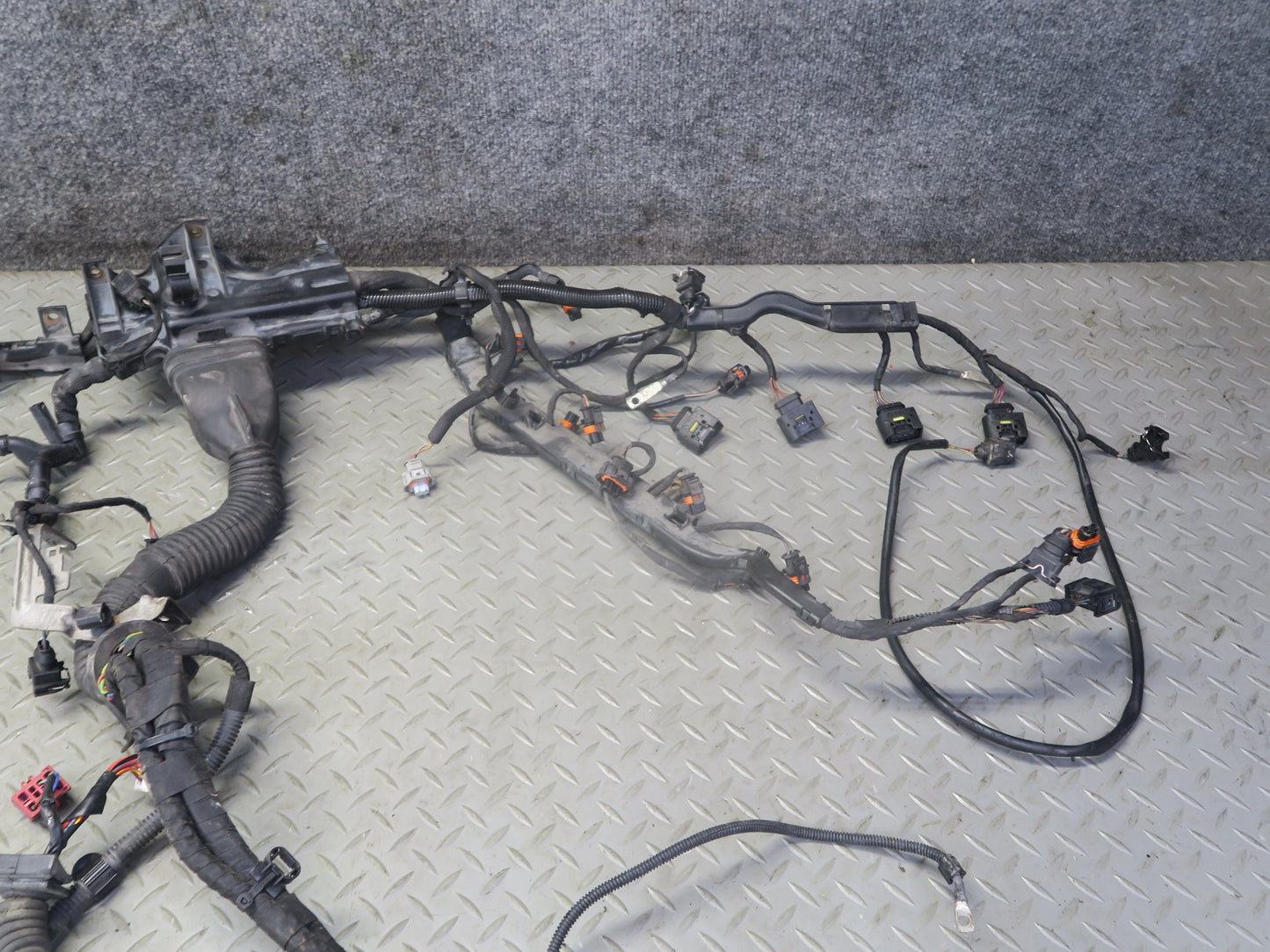 2008-2010 Porsche Cayenne 957 Turbo 4.8L M48.51 Engine Wire Wiring Hanress