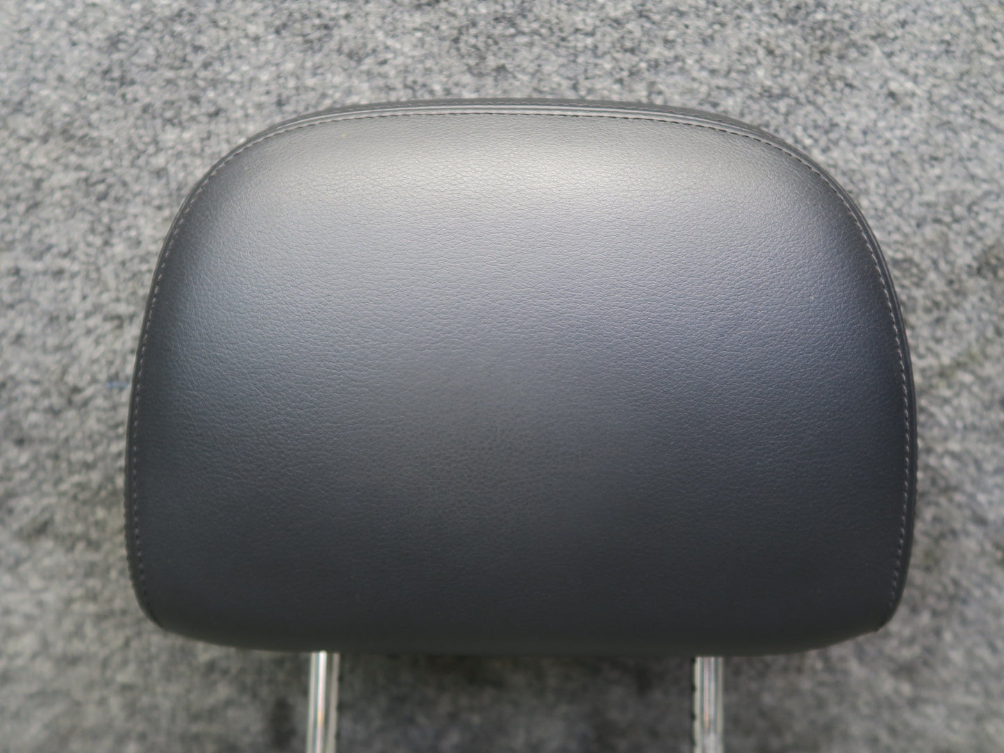 03-08 BMW E85 Z4 Set of 2 Front Left & Right Side Seat Leather Headrest OEM