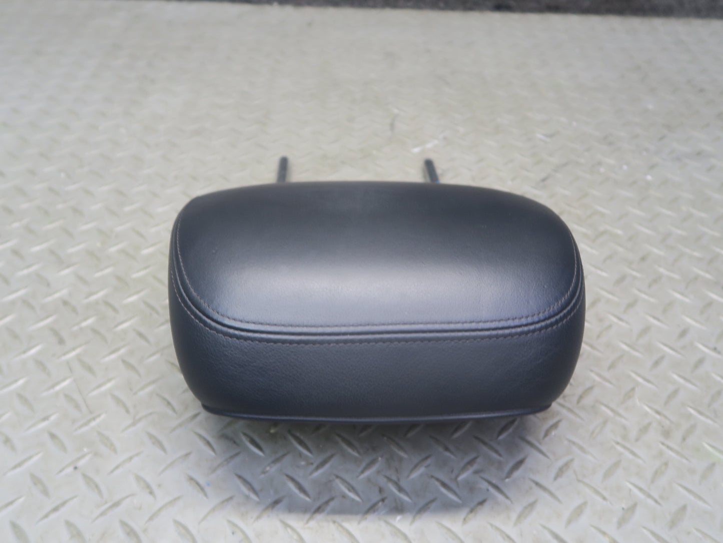 03-08 BMW E85 Z4 Set of 2 Front Left & Right Side Seat Leather Headrest OEM