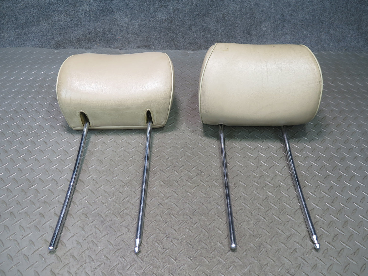 94-99 Mercedes W140 Set of 2 Front Left & Right Seat Leather Headrest Beige OEM