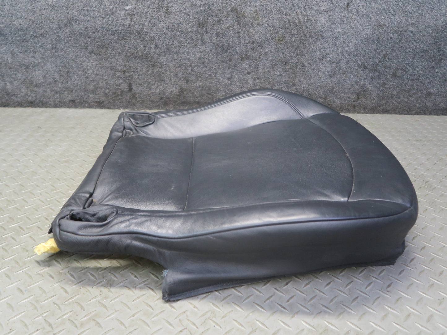 03-08 BMW E85 Z4 Front Right Seat Lower Leather Cushion Black OEM