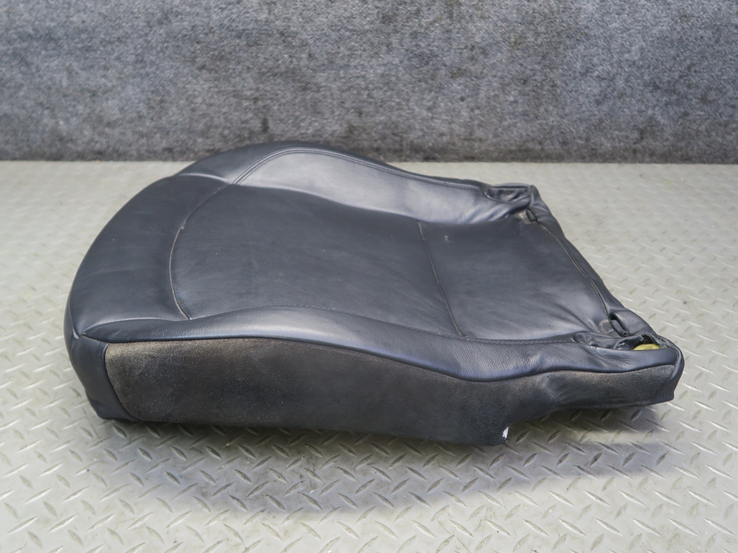 03-08 BMW E85 Z4 Front Right Seat Lower Leather Cushion Black OEM