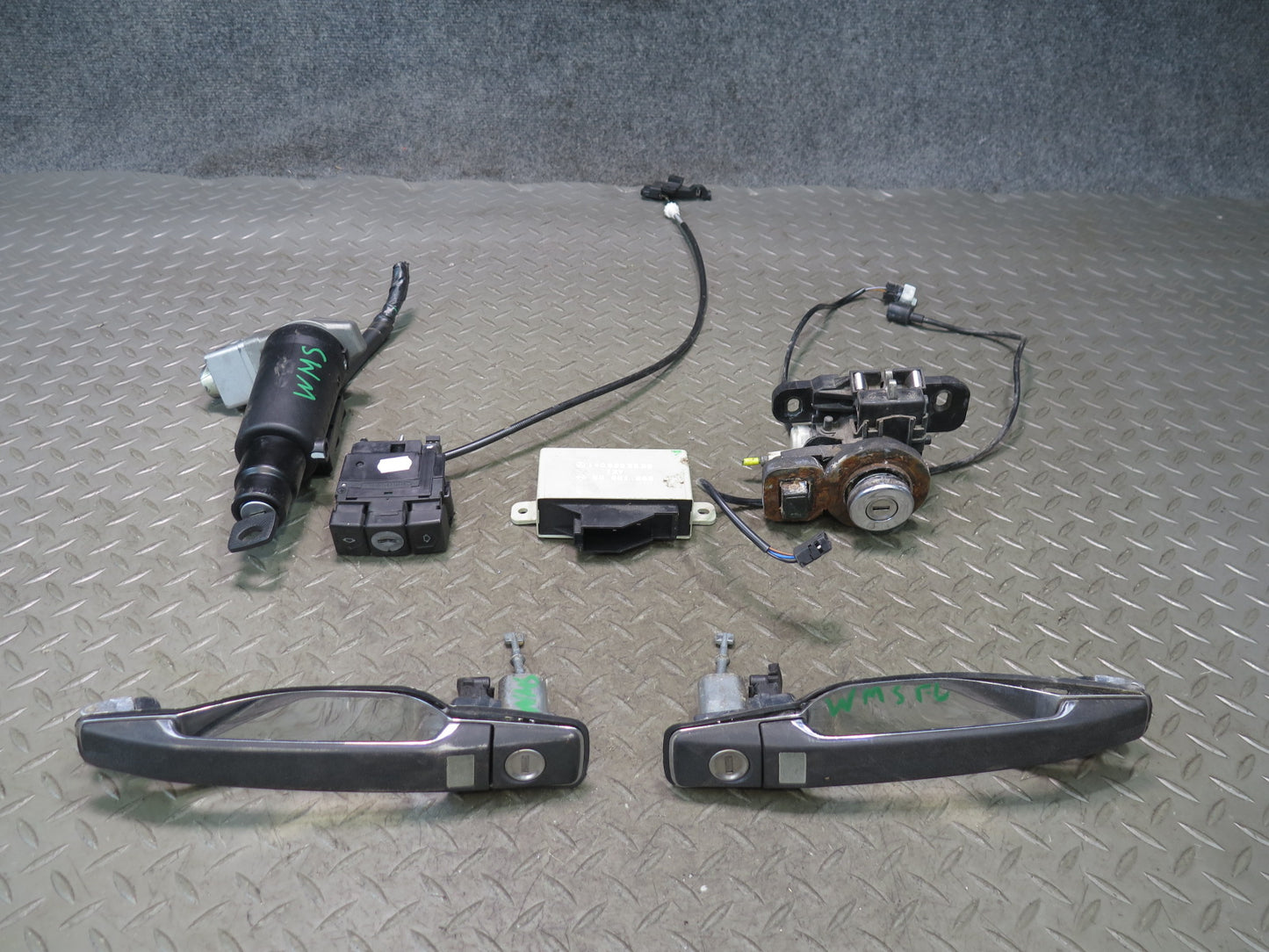 94-95 Mercedes W140 S420 S500 Door Handle Ignition Switch Trunk Lock KEY Set OEM