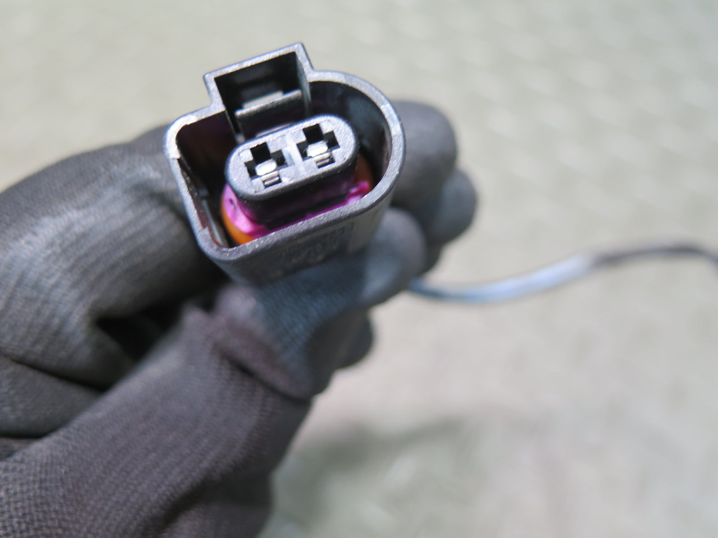 2011-2018 Porsche Cayenne 958 Front Left Exterior Door Handle w Keyless Entry