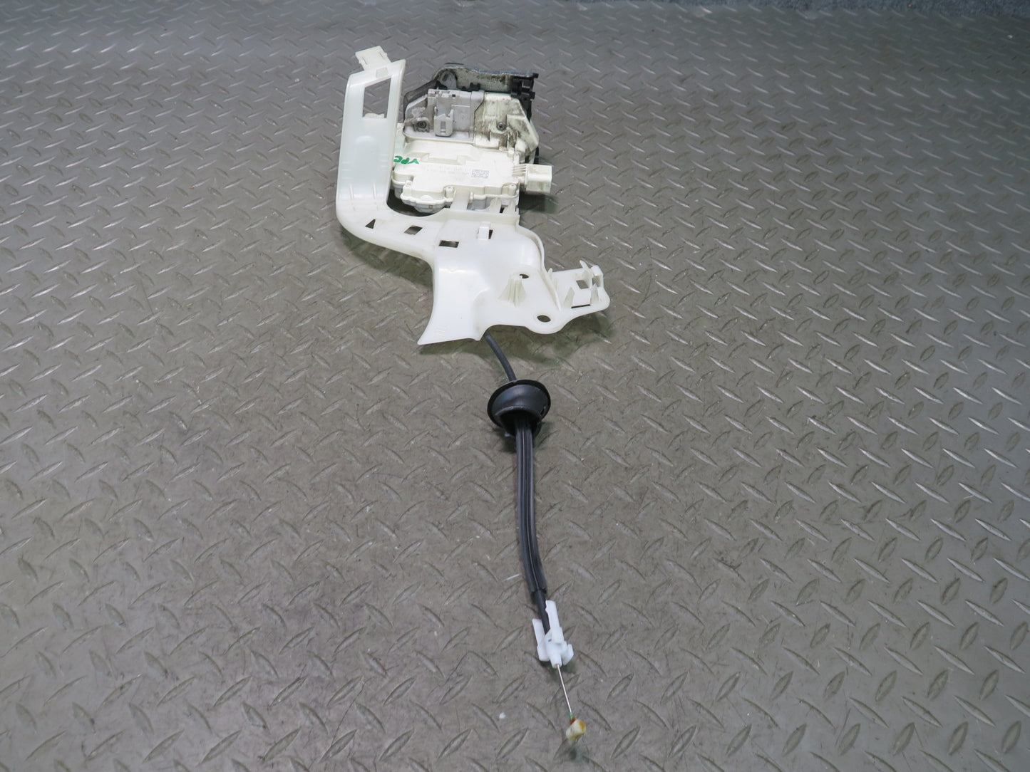 2011-2018 Porsche Cayenne 958 Rear Left Door Lock Latch Actuator 8K0839015A