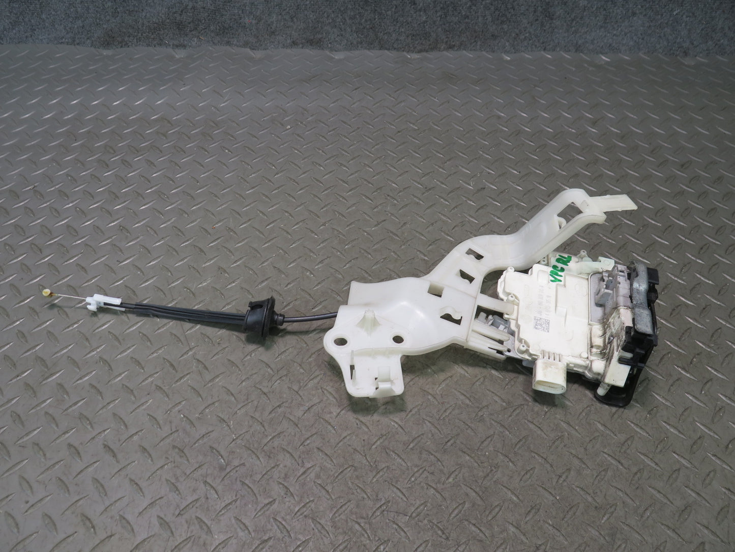2011-2018 Porsche Cayenne 958 Rear Left Door Lock Latch Actuator 8K0839015A