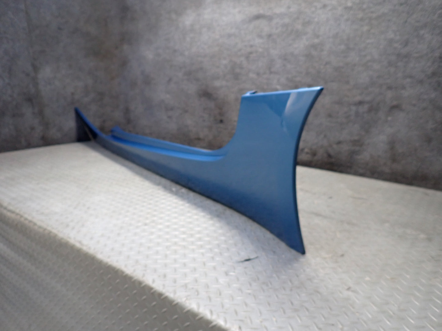 03-08 BMW E85 Z4 Left & Right Side Skirt Rocker Panel Molding Blue Set OEM