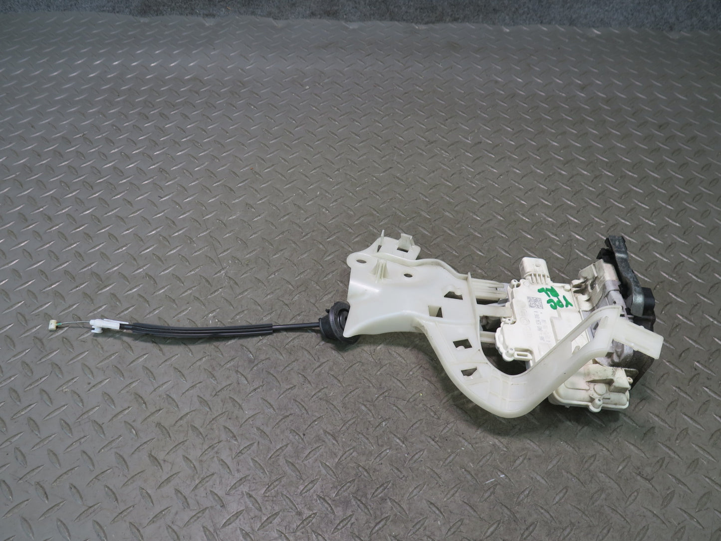 2011-2018 Porsche Cayenne 958 Rear Right Door Lock Latch Actuator 8K0839016A
