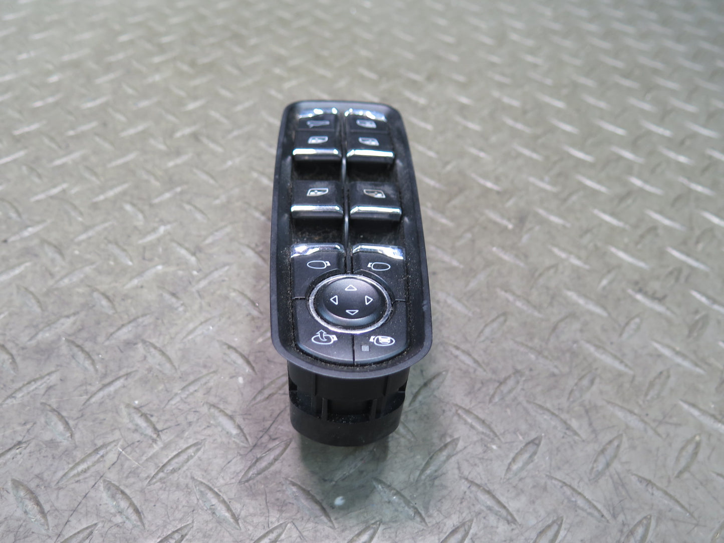 2011-2018 Porsche Cayenne 958 Front Left Side Door Master Window Power Switch