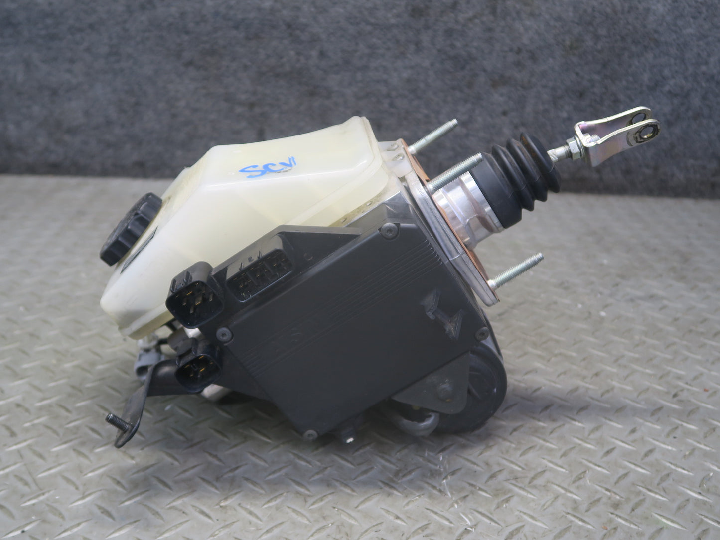 02-10 Lexus SC430 ABS Pump Brake Master Cylinder Booster Fluid Reservoir 74K OEM