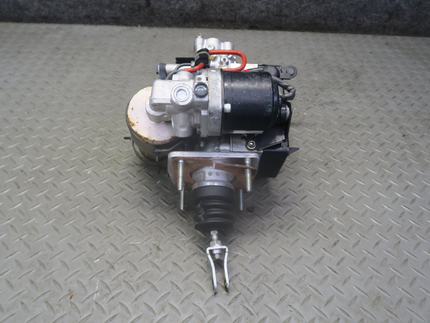 02-10 Lexus SC430 ABS Pump Brake Master Cylinder Booster Fluid Reservoir 74K OEM