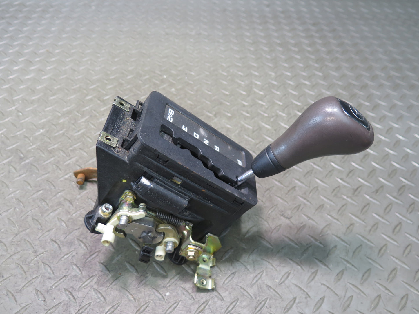 94-95 Mercedes W140 A/T Automatic Transmission Gear Shifter 1402670437 OEM