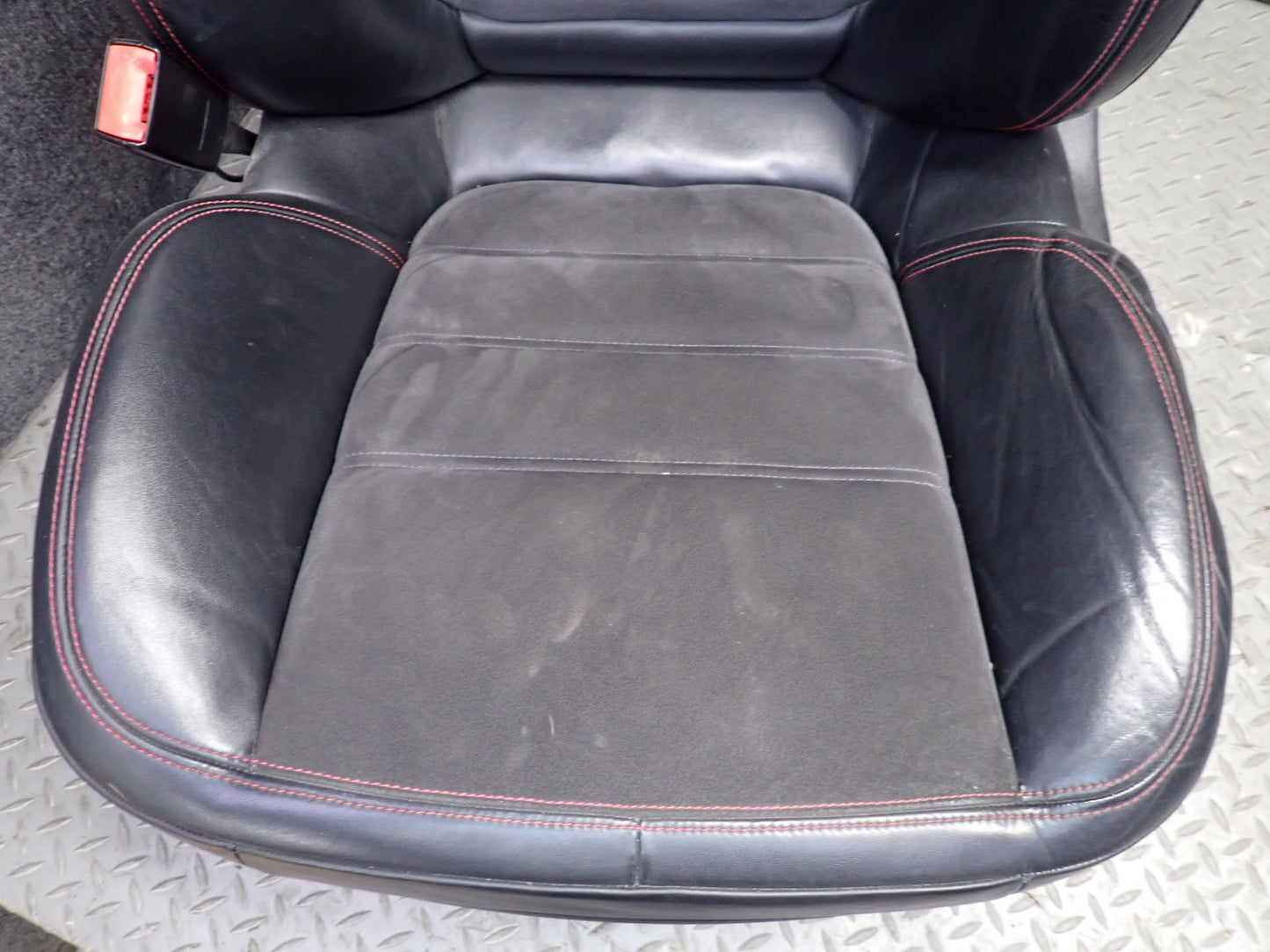 2013-2018 Porsche Cayenne 958 GTS Front & Rear Leather Alcantara Black Seat Set