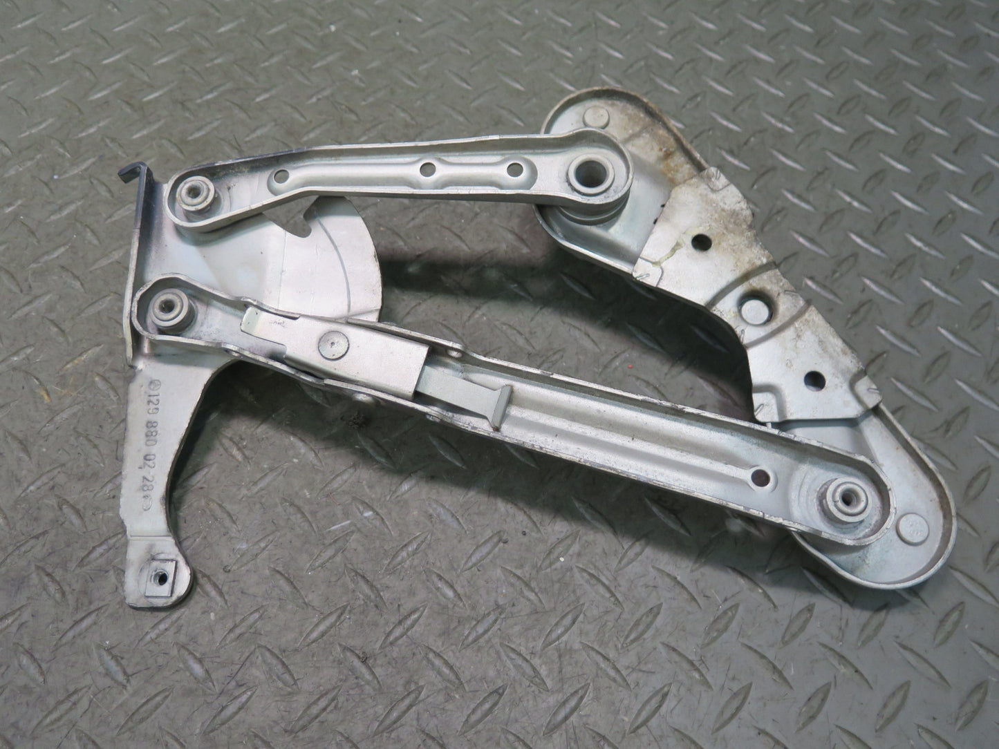 94-99 Mercedes W140 S420 S500 Set of 2 Left & Right Hood Bonnet Hinge OEM