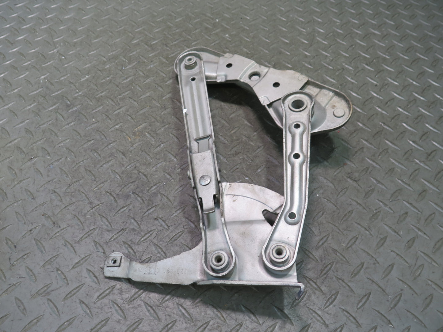 94-99 Mercedes W140 S420 S500 Set of 2 Left & Right Hood Bonnet Hinge OEM