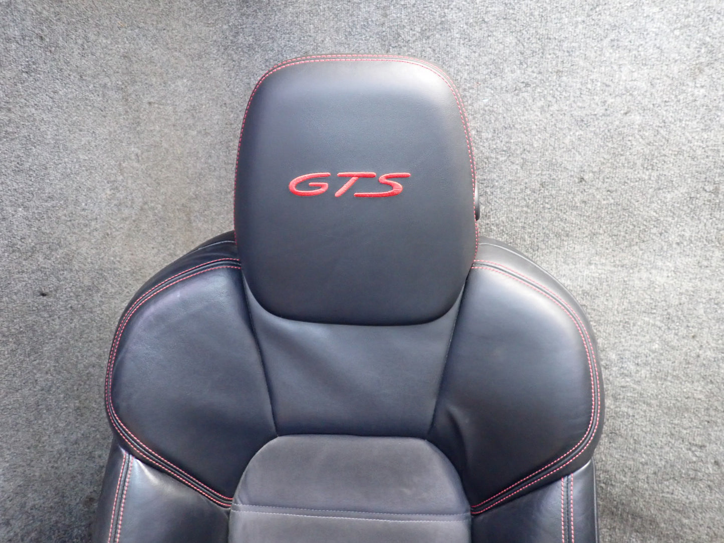 2013-2018 Porsche Cayenne 958 GTS Front & Rear Leather Alcantara Black Seat Set