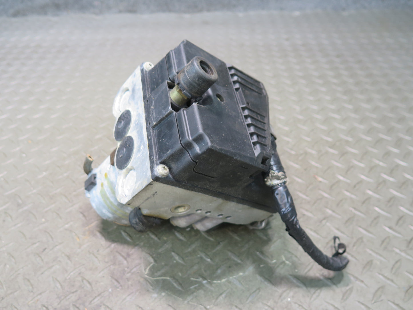 1995 Mercedes W140 S500 RWD Anti Lock Brake ABS Pump Module OEM