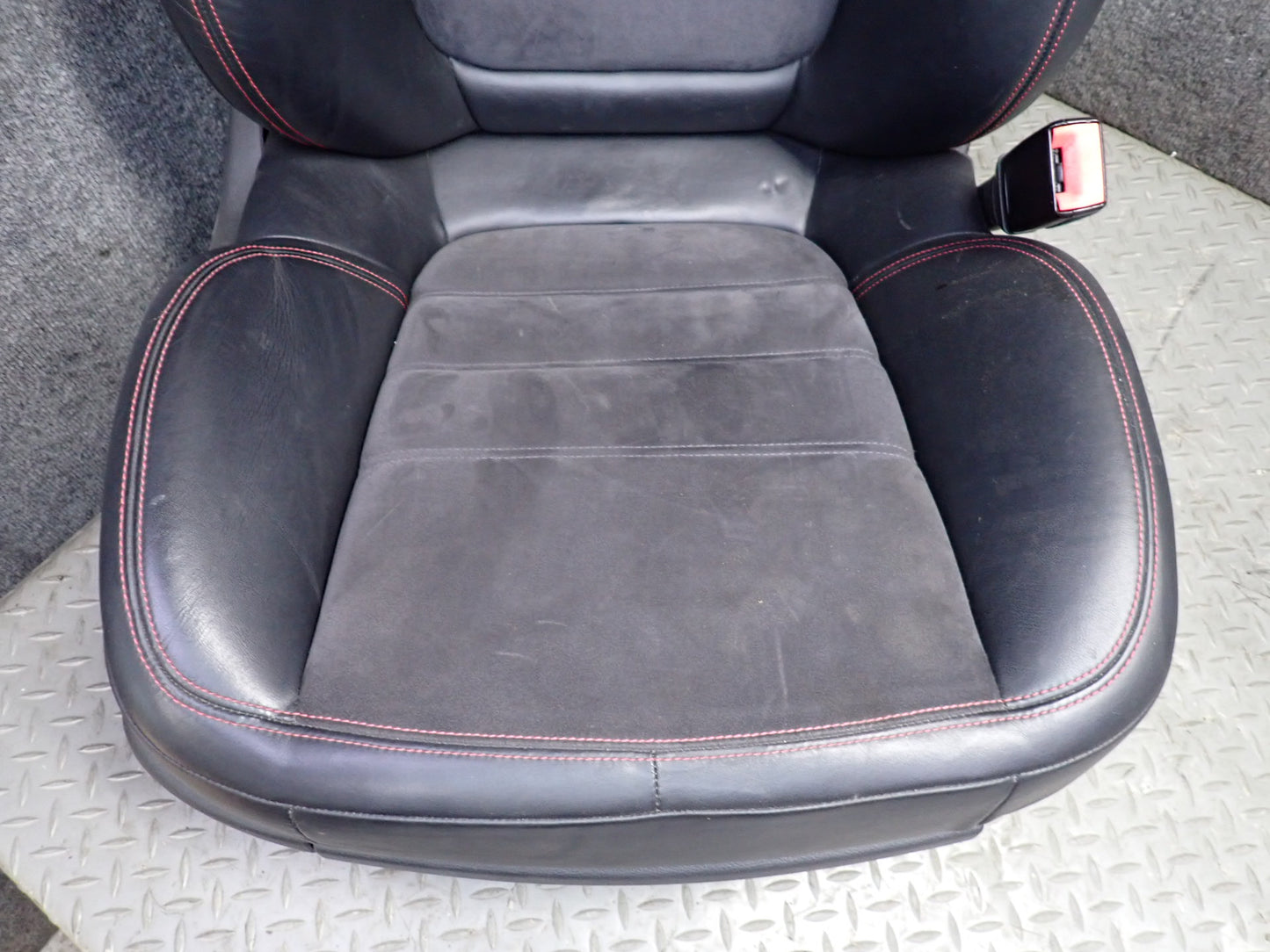 2013-2018 Porsche Cayenne 958 GTS Front & Rear Leather Alcantara Black Seat Set