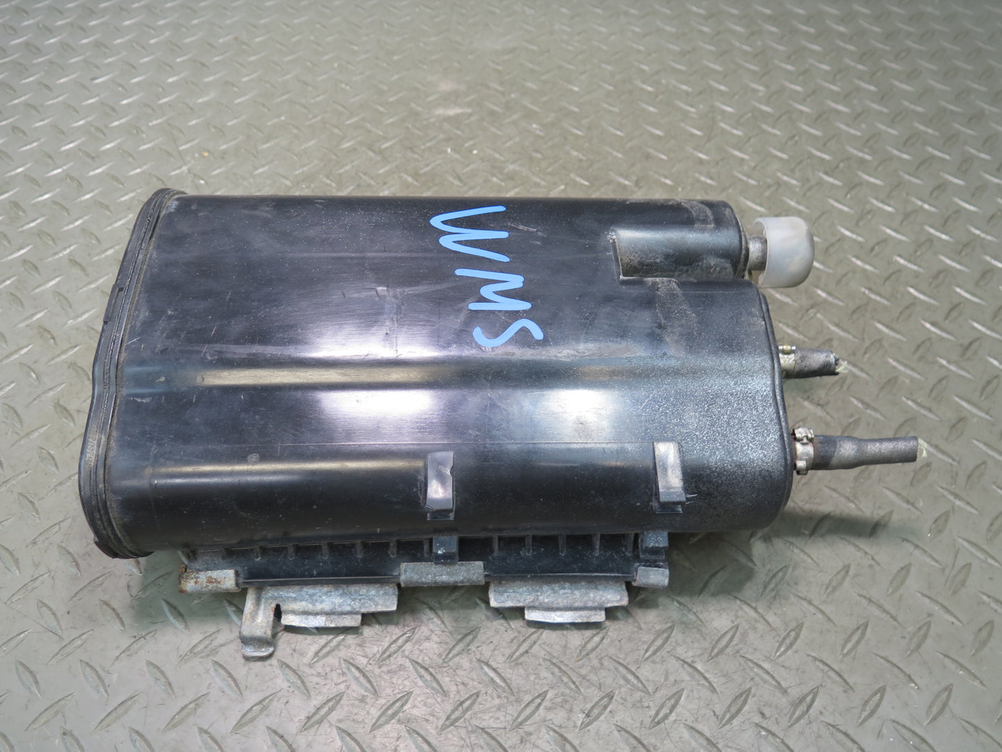 94-99 Mercedes W140 S320 S420 S500 Fuel Evaporator Charcoal Canister OEM