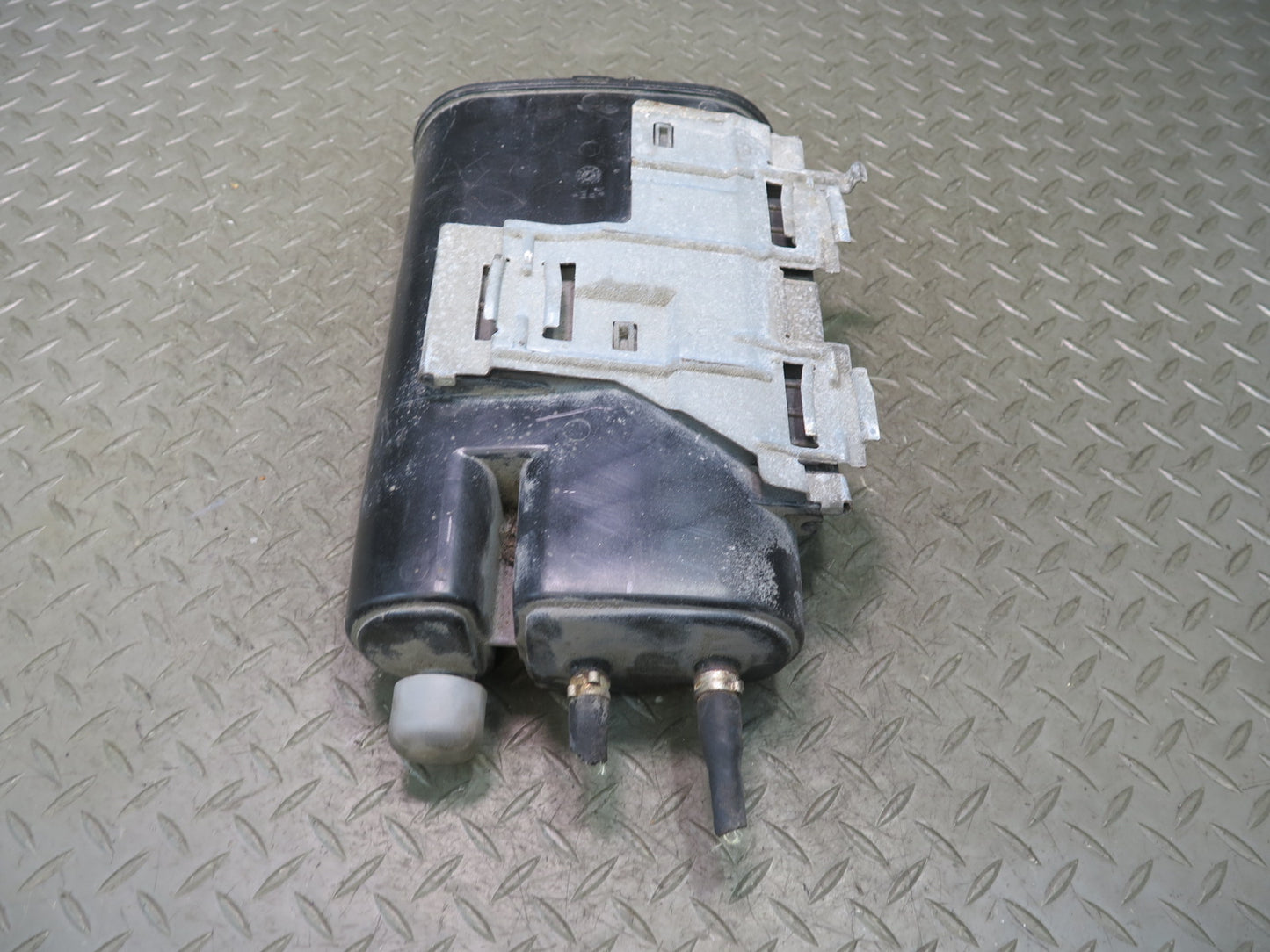 94-99 Mercedes W140 S320 S420 S500 Fuel Evaporator Charcoal Canister OEM
