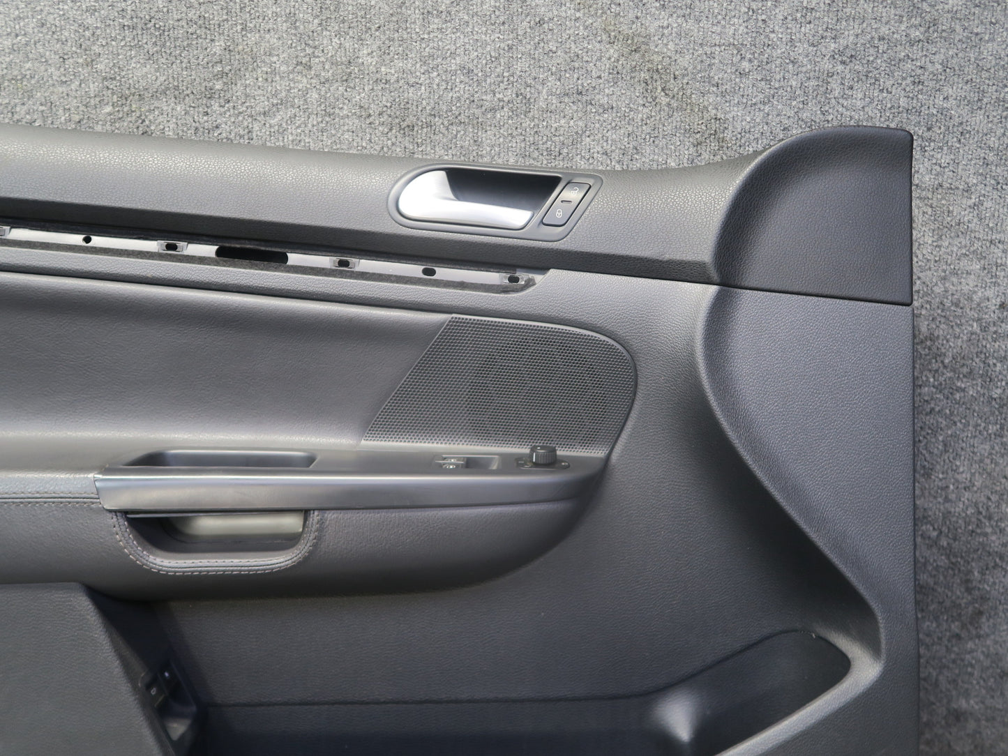 06-09 VW Golf MK5 R32 2DOOR Left & Right Door Interior Trim Cover Panel Set OEM