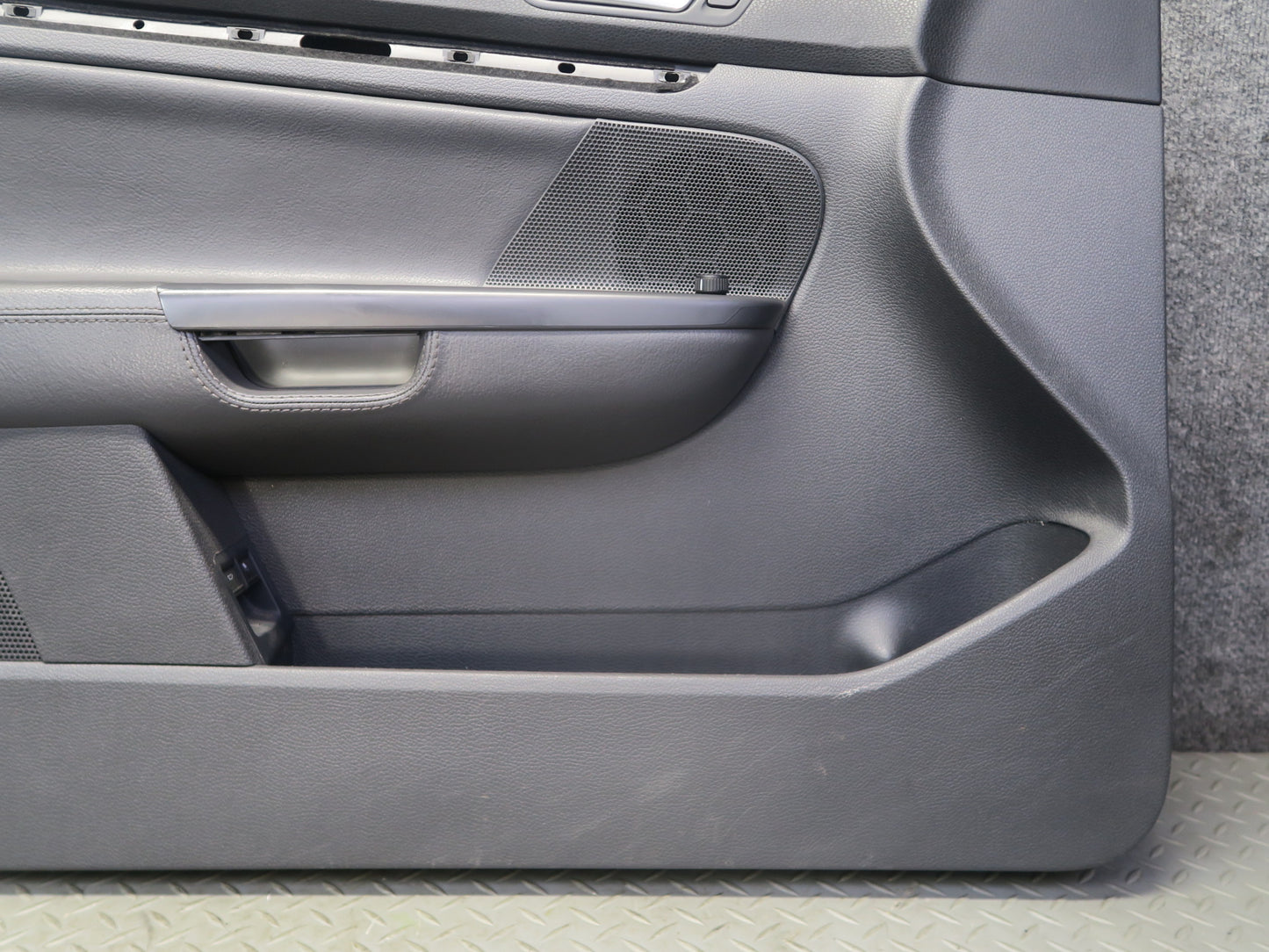 06-09 VW Golf MK5 R32 2DOOR Left & Right Door Interior Trim Cover Panel Set OEM